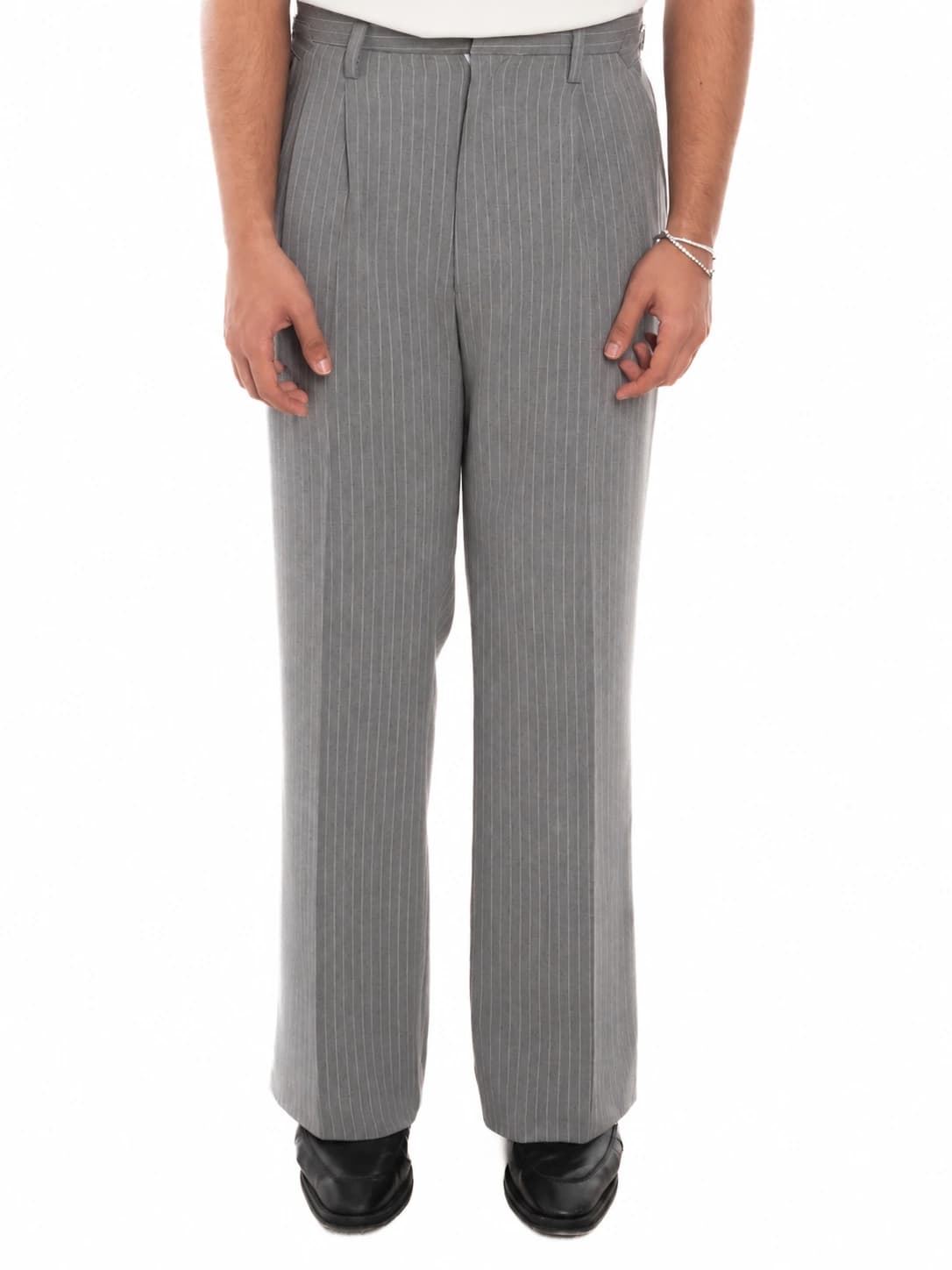 LINO | Wide-Leg Trousers in Grey Pinstripe